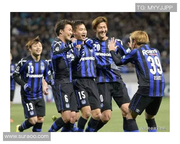 足球场上的魅力与风采足球明星的帅气瞬间尽显无遗