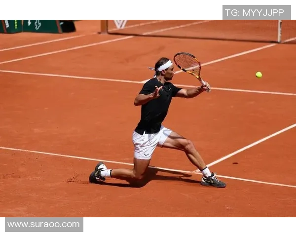 2020法网经典对决纳达尔与辛纳尔的巅峰对决回顾